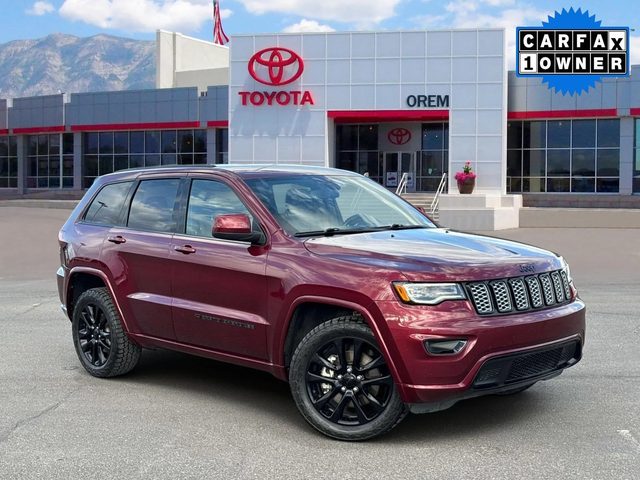 2022 Jeep Grand Cherokee Laredo X 4WD photo