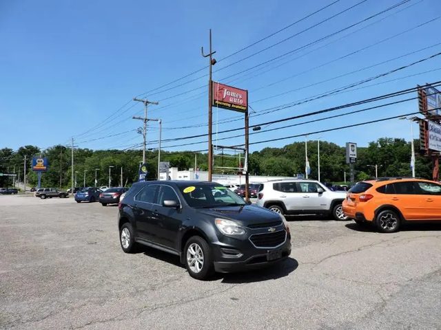 2017 Chevrolet Equinox LS AWD photo