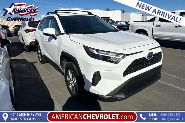 2022 Toyota RAV4 Hybrid XLE AWD photo