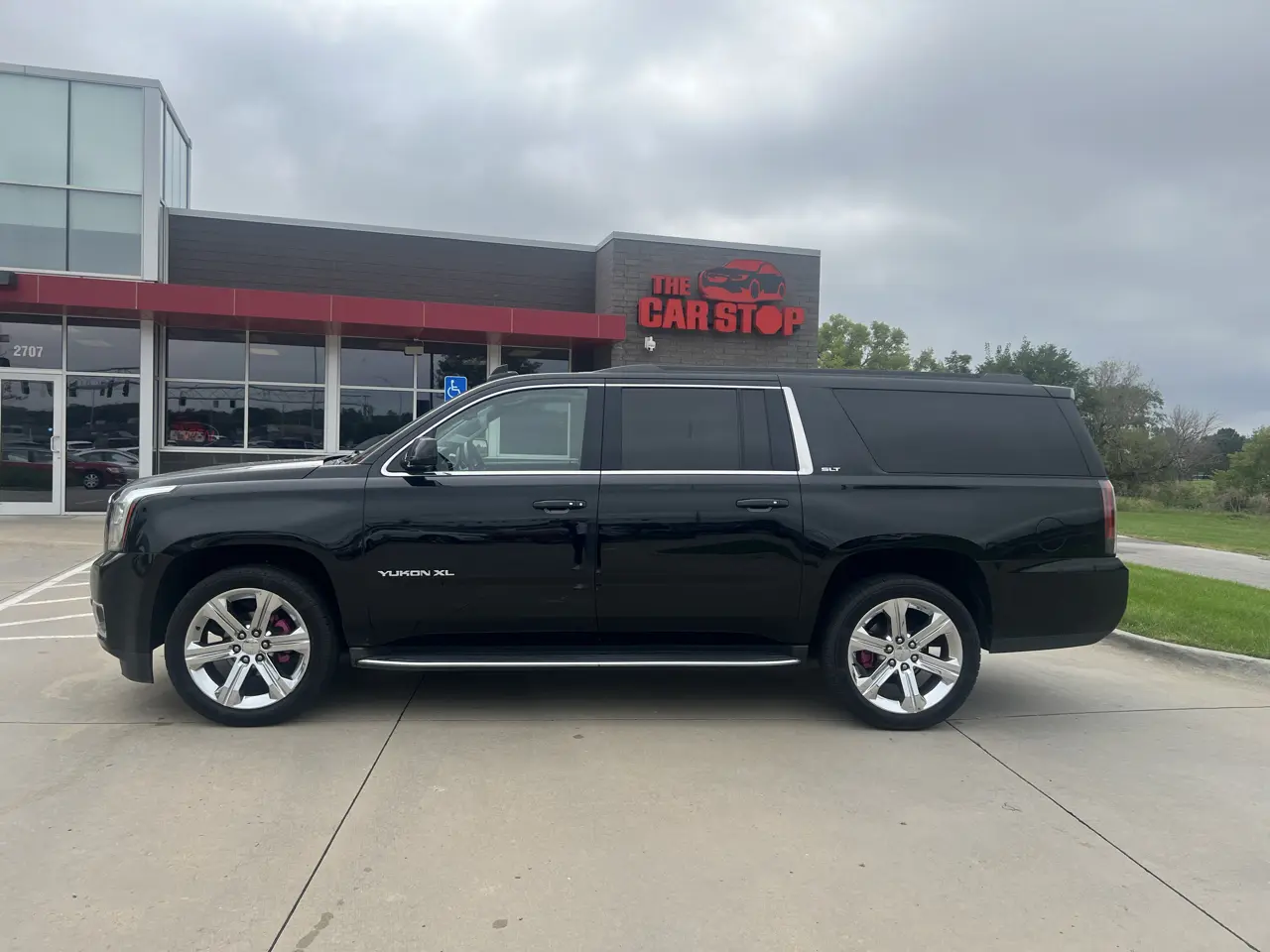 2016 GMC Yukon XL SLT 4WD photo