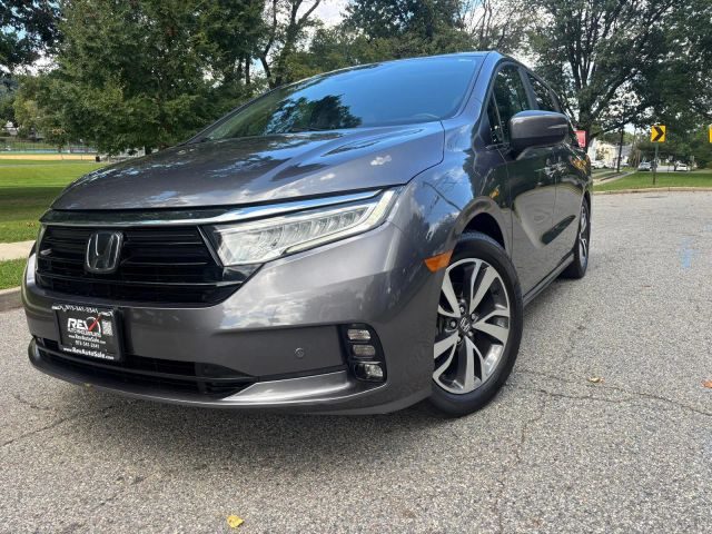 2022 Honda Odyssey Touring FWD photo