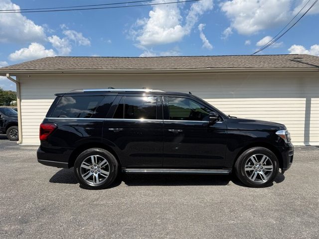 2022 Ford Expedition Limited 4WD photo