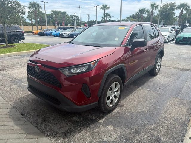 2022 Toyota RAV4 LE FWD photo