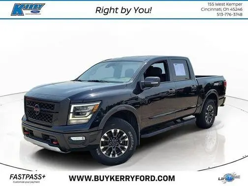 2022 Nissan Titan PRO-4X 4WD photo