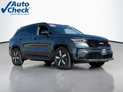 2022 Kia Sorento S FWD photo