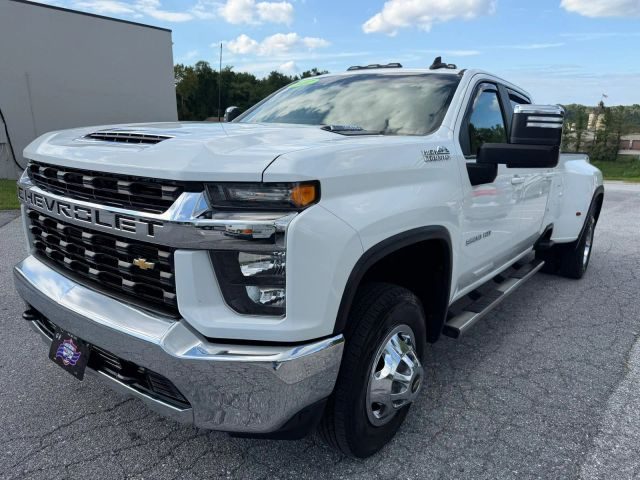 2022 Chevrolet Silverado 3500HD LT RWD photo