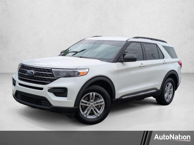 2022 Ford Explorer XLT 4WD photo