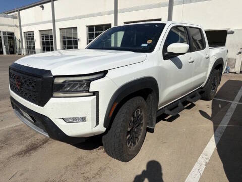 2022 Nissan Frontier PRO-4X 4WD photo
