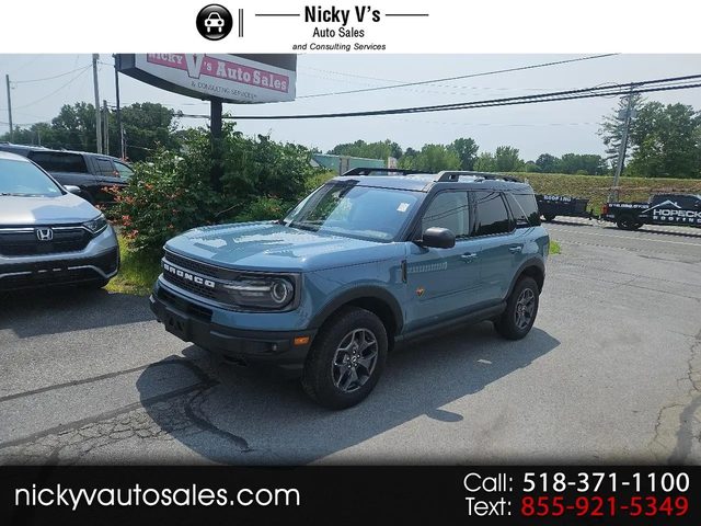 2022 Ford Bronco Sport Badlands 4WD photo