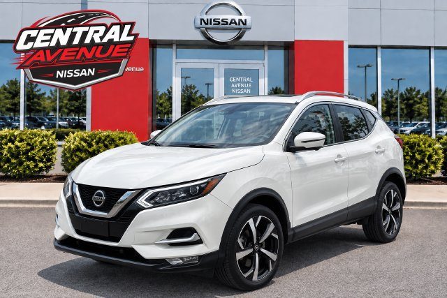 2022 Nissan Rogue Sport SL AWD photo