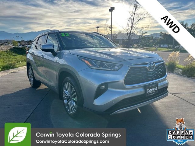 2022 Toyota Highlander Hybrid Platinum AWD photo