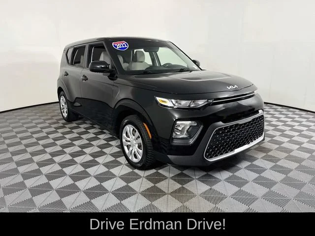 2022 Kia Soul LX FWD photo