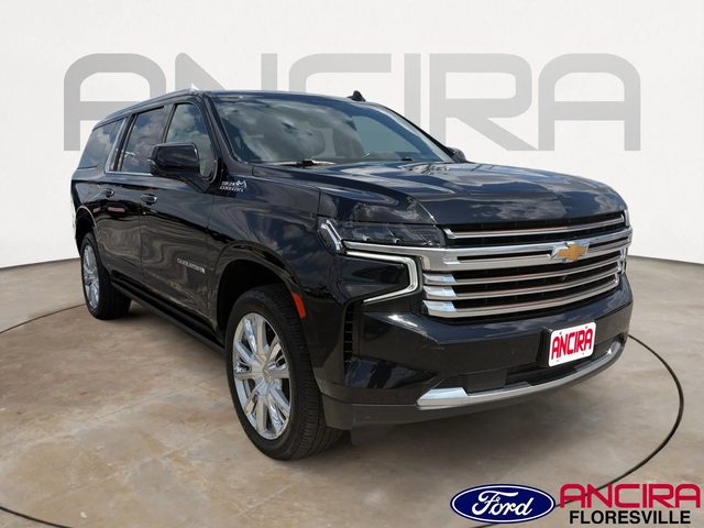2022 Chevrolet Suburban High Country 4WD photo