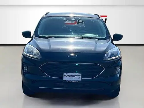 2022 Ford Escape SEL FWD photo