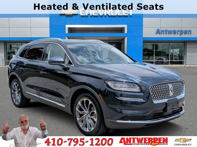 2022 Lincoln Nautilus Reserve AWD photo