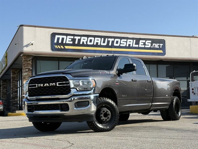 2022 Ram 3500 Tradesman 4WD photo