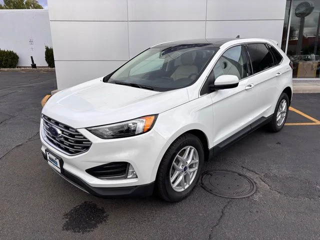 2022 Ford Edge SEL AWD photo