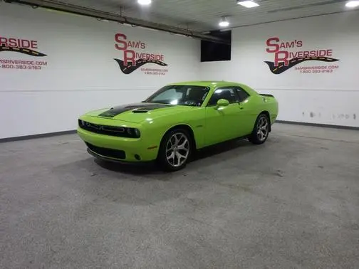 2015 Dodge Challenger R/T Plus RWD photo