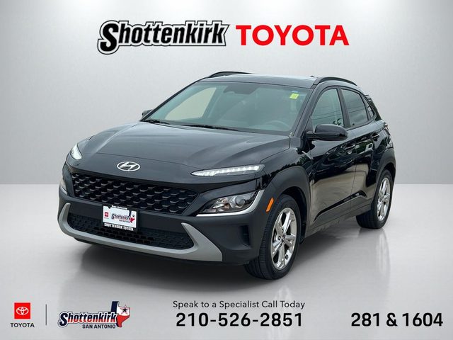 2022 Hyundai Kona SEL FWD photo