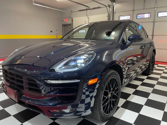 2018 Porsche Macan GTS AWD photo