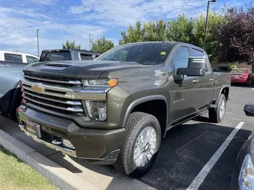2022 Chevrolet Silverado 3500HD High Country 4WD photo
