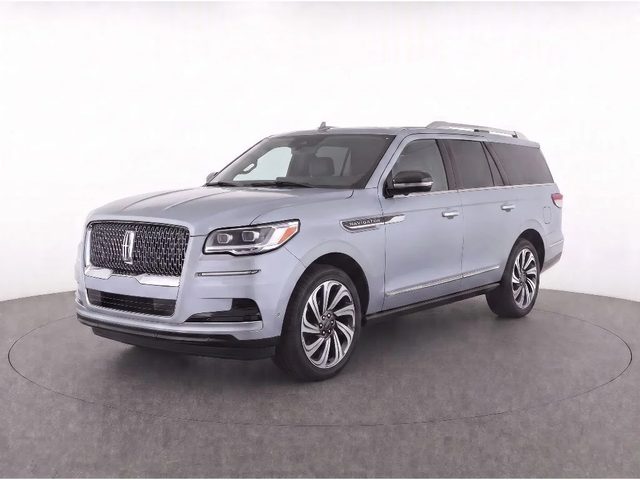 2022 Lincoln Navigator Reserve 4WD photo