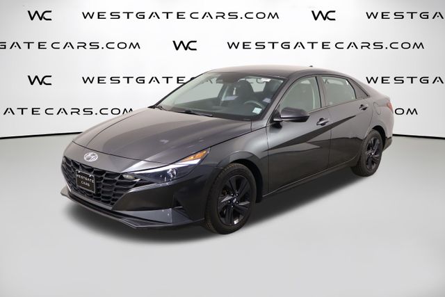 2022 Hyundai Elantra SEL FWD photo