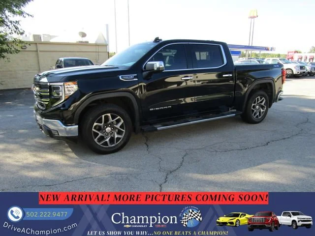 2022 GMC Sierra 1500 SLT 4WD photo