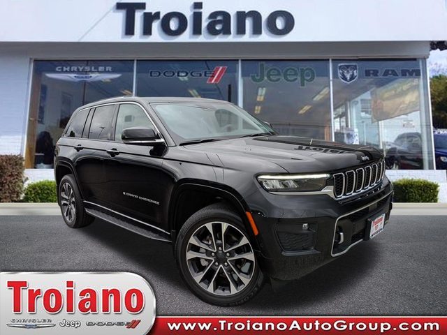 2022 Jeep Grand Cherokee Overland 4WD photo
