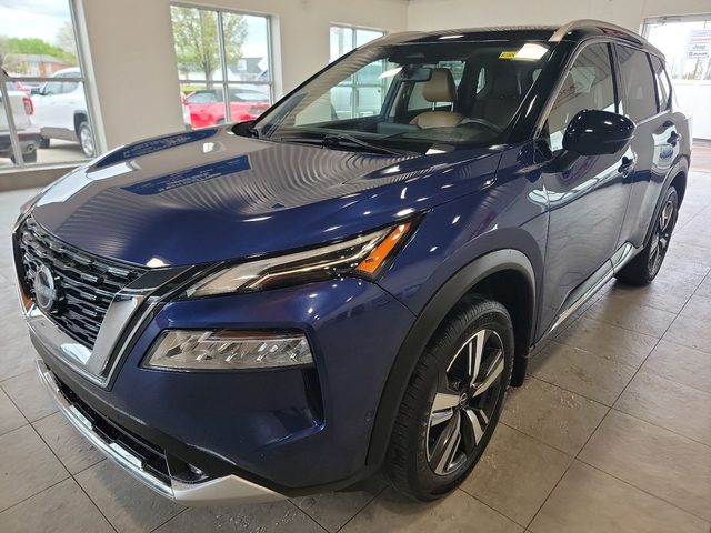 2022 Nissan Rogue Platinum FWD photo