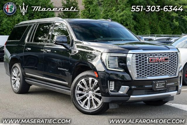 2022 GMC Yukon XL Denali 4WD photo