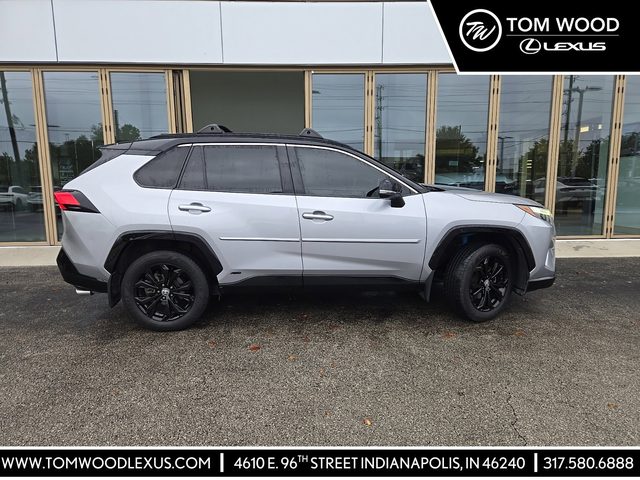 2022 Toyota RAV4 Hybrid XSE AWD photo