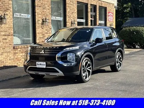 2022 Mitsubishi Outlander SE 4WD photo