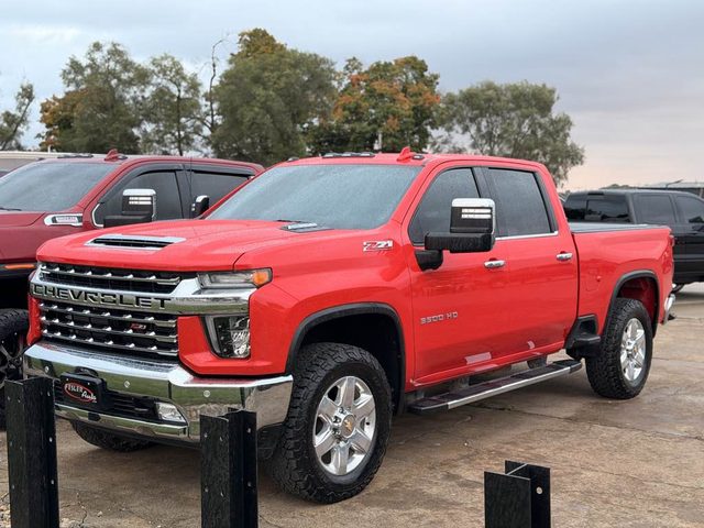 2022 Chevrolet Silverado 3500HD LTZ 4WD photo