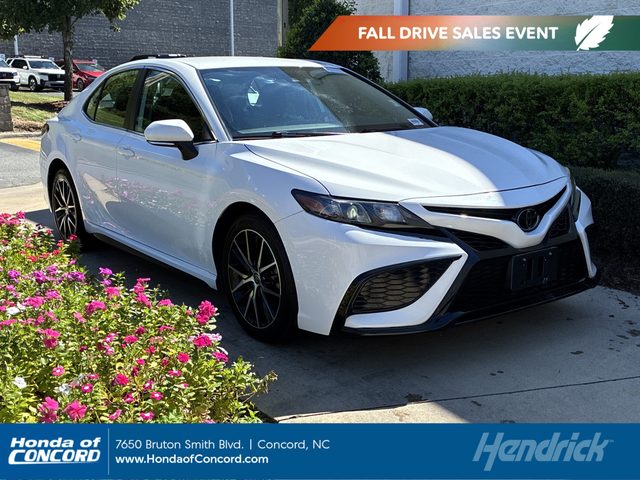 2022 Toyota Camry SE FWD photo