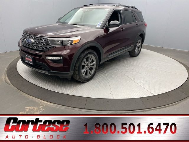 2022 Ford Explorer XLT 4WD photo