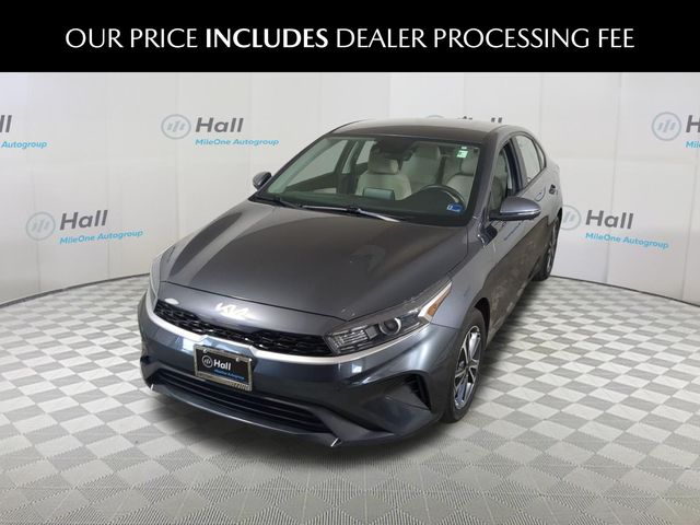 2022 Kia Forte LXS FWD photo