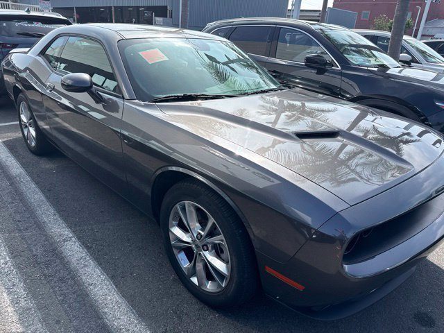 2022 Dodge Challenger SXT AWD photo