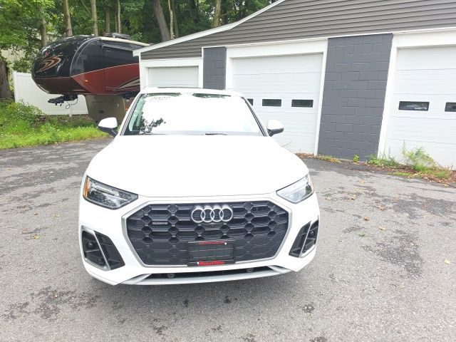 2022 Audi Q5 S line Premium Plus AWD photo
