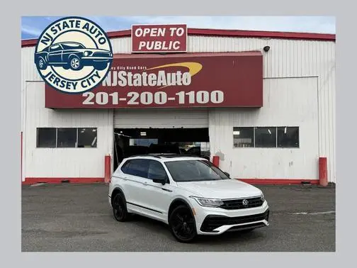 2022 Volkswagen Tiguan SE R-Line Black AWD photo