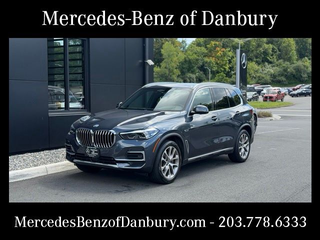 2022 BMW X5 xDrive45e AWD photo