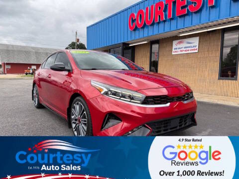 2022 Kia Forte GT FWD photo