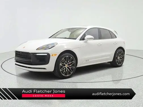 2022 Porsche Macan GTS AWD photo