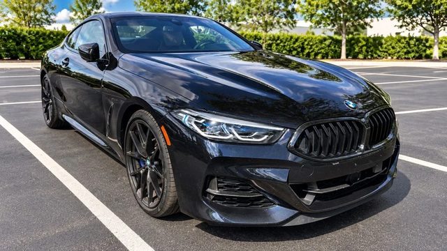 2022 BMW 8 Series M850i xDrive AWD photo