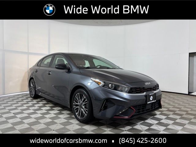 2022 Kia Forte GT-Line FWD photo