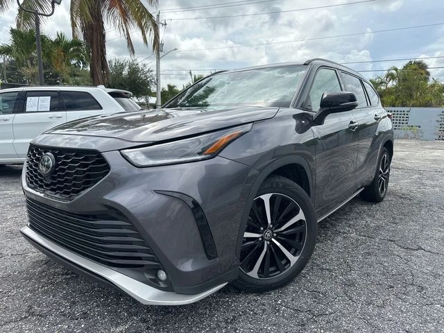 2022 Toyota Highlander XSE AWD photo