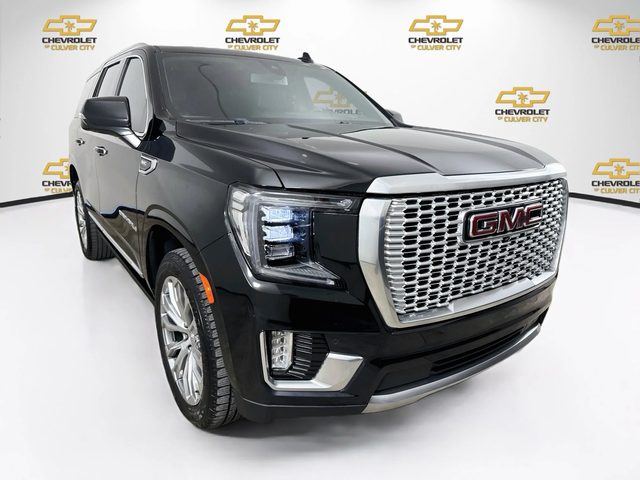 2022 GMC Yukon Denali 4WD photo