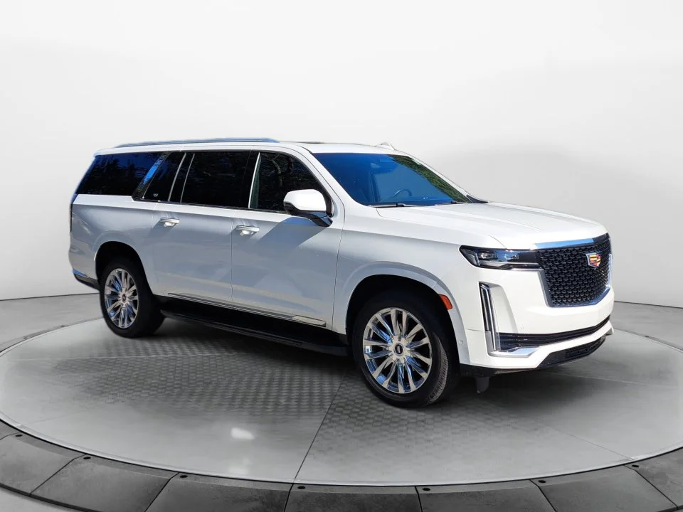 2022 Cadillac Escalade ESV Premium Luxury 4WD photo