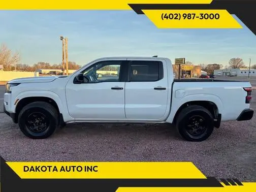 2022 Nissan Frontier S 4WD photo