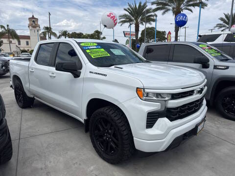 2022 Chevrolet Silverado 1500 RST RWD photo